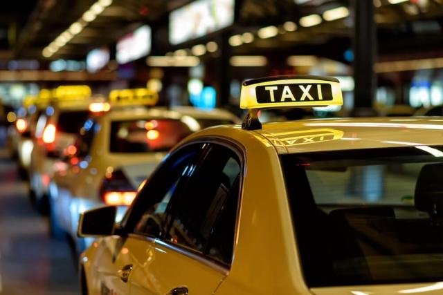 What Are the Benefits of Airport Cabs in Melbourne?